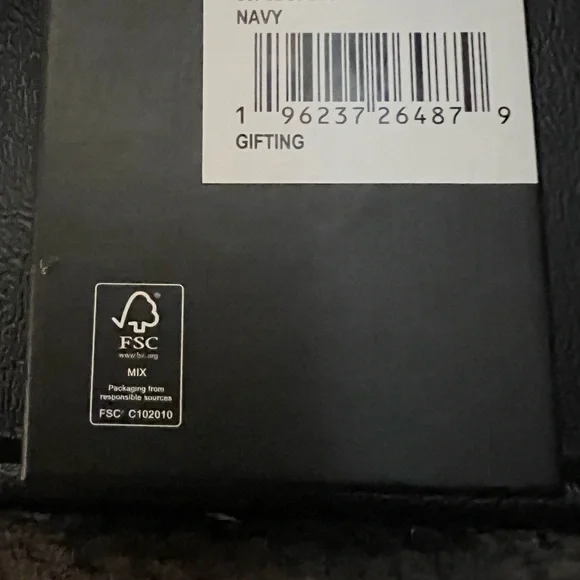 New Michael Kors Navy Blue AirPods Case with Box - Picture 5 of 5